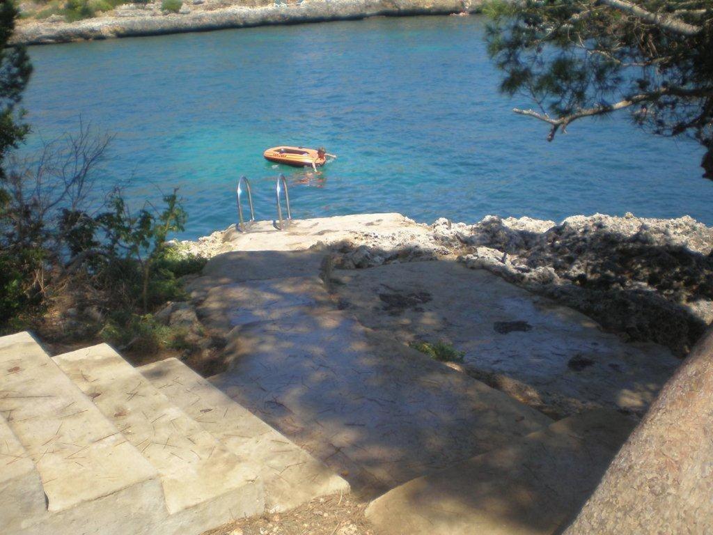 Sea Frontline Apartment 'Ernesto'. Pool. Wifi Santanyi Exterior photo